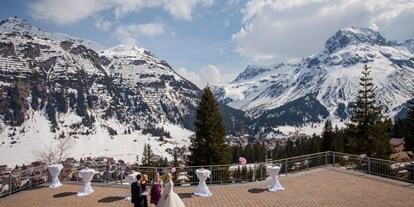 Hochzeit - Geeignet für: Private Feier (Taufe, Erstkommunion,...) - Alpenregion Bludenz - Die Terrasse eignet sich wunderbar für standesamtliche Trauungen - Hotel Sonnenburg