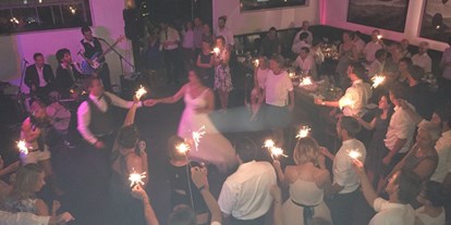 Hochzeit - Hochzeits-Stil: Urban Chic - Oberstaufen - Tanzflächeneröffnung - Kesselhaus Bar & Restaurant