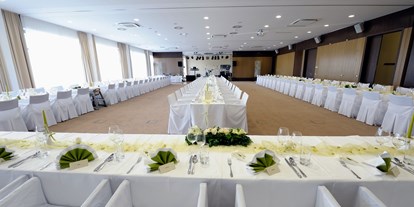 Hochzeit - nächstes Hotel - Eisenstadt - Hochzeitstafel - ST. MARTINS Therme & Lodge