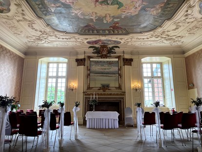 Hochzeit - Umgebung: mit Seeblick - Schlossgastronomie Herten
