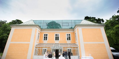 Hochzeit - Art der Location: Schloss - Wilhering - Eine Hochzeit im Bergschlößl Linz. 
Foto (c) sandragehmair.com - Bergschlößl