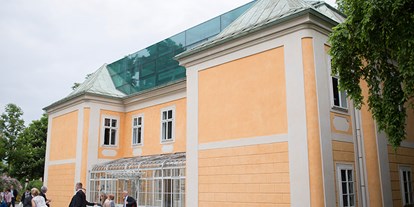 Hochzeit - Art der Location: Schloss - Thalheim bei Wels - Heiraten im Bergschlößl Linz. 
Foto (c) sandragehmair.com - Bergschlößl