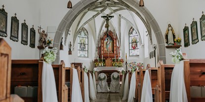 Hochzeit - Kinderbetreuung - Österreich - direkt angrenzende, charmante Dorfkirche in Berg - GANGLBAUERGUT