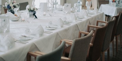 Hochzeit - Art der Location: Restaurant - Vorarlberg - Der große Festsaal im Badehaus des Seehotel Am Kaiserstrand mit Bestuhlung. - Seehotel am Kaiserstrand