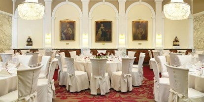 Hochzeit - Gumpoldskirchen - Hotel Stefanie - Festsaal im ältesten Hotel Wiens, seit 1600 - Hotel & Restaurant Stefanie