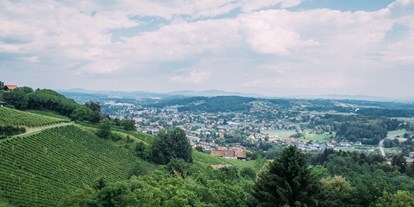 Hochzeit - Trauung im Freien - Süd & West Steiermark - Diesen Weitblick für das Eheglück könnt ihr von der Burg Deutschlandsberg genießen. - Burg Deutschlandsberg