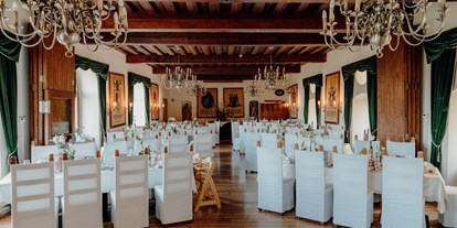Hochzeit - wolidays (wedding+holiday) - Eibiswald - Der große Rittersaal der Burg Deutschlandsberg mit Hussen. - Burg Deutschlandsberg