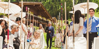 Hochzeit - Hochzeitsessen: 5-Gänge Hochzeitsmenü - Alpenregion Bludenz - Trauung im Berghof-Garten - Der Berghof in Lech