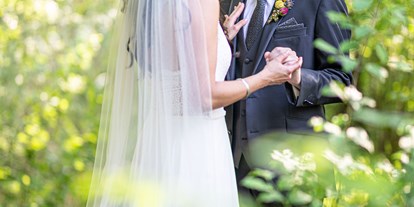 Hochzeit - Hochzeits-Stil: Modern - Halbturn - Der Garten bietet zahlreiche Möglichkeiten für tolle Hochzeitsfotos. - Birkenhof Restaurant & Landhotel ****