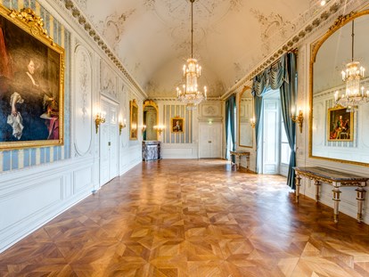 Hochzeit - externes Catering - Leithaprodersdorf - Der helle, freundliche Spiegelsaal - Schloss Esterházy