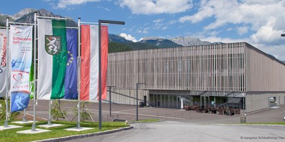 Hochzeit - Umgebung: in den Bergen - Steiermark - Außenansicht congress Schladming - congress Schladming