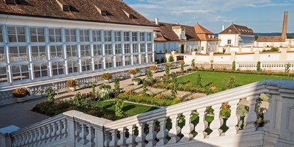 Hochzeit - Art der Location: Schloss - Bratislava - Heiraten in der Orangerie.
Maximale Kapazität: 120 Personen
 - Schloss Hof