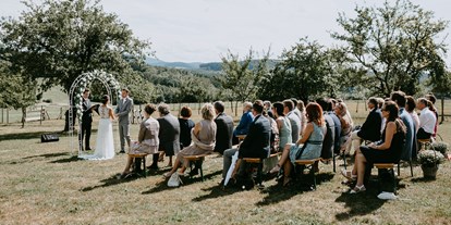 Hochzeit - Art der Location: Weingut/Heuriger - Österreich - Eine Gartenhochzeit im Mirli. - Mirli
