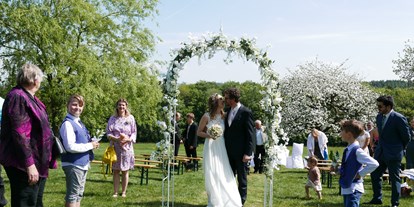 Hochzeit - Art der Location: im Freien - Donauraum - Unsere Trauungswiese - Mirli