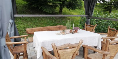 Hochzeit - Art der Location: Bauernhof/Landhaus - nehmen Sie Platz und genießen Sie den Moment am Rieglergut - Rieglergut