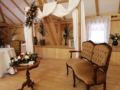 Hochzeit - Art der Location: Bauernhof/Landhaus - Österreich - Trauung im Innenbereich am Rieglergut - Rieglergut