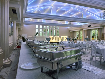 Hochzeit - Hochzeits-Stil: Modern - Lohmar - Italienisch Ristorante Haus Burger Linde