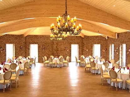 Hochzeit - Art der Location: Eventlocation - Seenplatte - Haus Wildrose