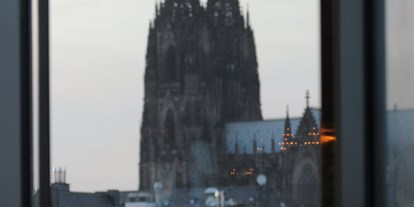 Hochzeit - Art der Location: ausgefallene Location - Köln - Feiern und Heiraten mit Aussicht im Maritim Hotel Köln