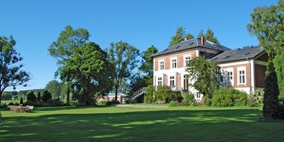 Hochzeit - Garten - Mecklenburg-Vorpommern - Gutshaus Groß Siemen Gartenseite - Gut Gross Siemen