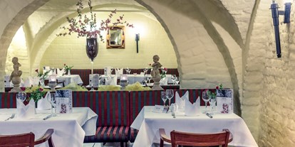 Hochzeit - Art der Location: ausgefallene Location - Rom - Restaurant im Gewöbekeller - Hotel Schloss Neustadt-Glewe