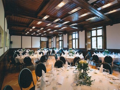 Hochzeit - Hochzeitsessen: Buffet - Neuss - Unser Rittersaal für eine Hochzeit im Stil des Schlosses  - Brasserie Schloss Paffendorf