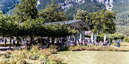 Hochzeit - Art der Location: Eventlocation - Klostertal - Feiern Sie Ihre Hochzeit im Gartenpavillion auf Schloss Wartholz in Reichenau an der Rax (NÖ).
Foto © weddingreport.at - Schloss Wartholz