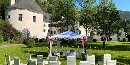 Hochzeit - Winterhochzeit - Thörl (Thörl) - Standesamtliche Trauung im Schlosspark - Schloss Thörl
