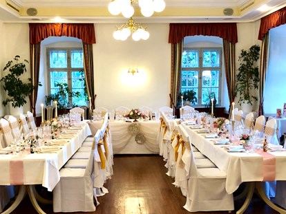 Hochzeit - Art der Location: privates Anwesen - Niederösterreich - Kleiner Saal - Hochzeitsschloss Gloggnitz