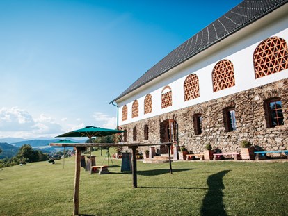 Hochzeit - Art der Location: Bauernhof/Landhaus - Nockberge - Lilli's Feststadl bietet Platz für bis zu 250 Hochzeitsgäste. - Lillis Feststadl