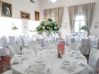 Hochzeit - Art der Location: Eventlocation - Der Saal für das Dinner. - Schloss Maria Loretto am Wörthersee