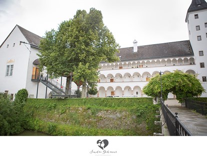 Hochzeit - Art der Location: Schloss - Oberösterreich - Heiraten im Landschloss Parz in Oberösterreich. - Landschloss Parz