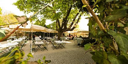 Hochzeit - Ladestation für Elektroautos - Wien Alsergrund - Der Gastgarten - Pfarrwirt - Das älteste Wirtshaus Wiens