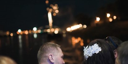 Hochzeit - Tomášov - Genießen Sie vom River's Club aus ein Feuerwerk auf der Donau.
Foto © stillandmotionpictures.com - River's Club