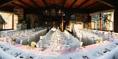 Hochzeit - Art der Location: privates Anwesen - Der Festsaal der Burg Landskron bereit für Ihre Hochzeit. - Burg Landskron