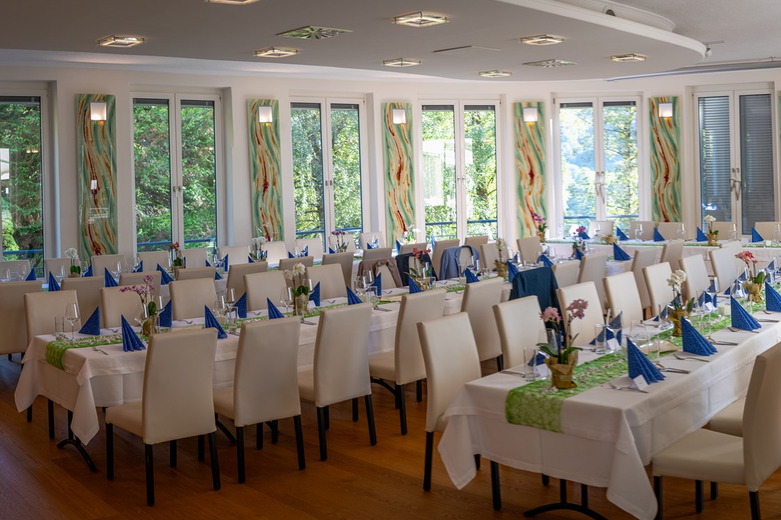 Hochzeit: Raumgestaltung und Tischdekoration - ABP Burgers