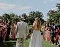 Hochzeit: Spalier für das Brautpaar - KletzmayrHof