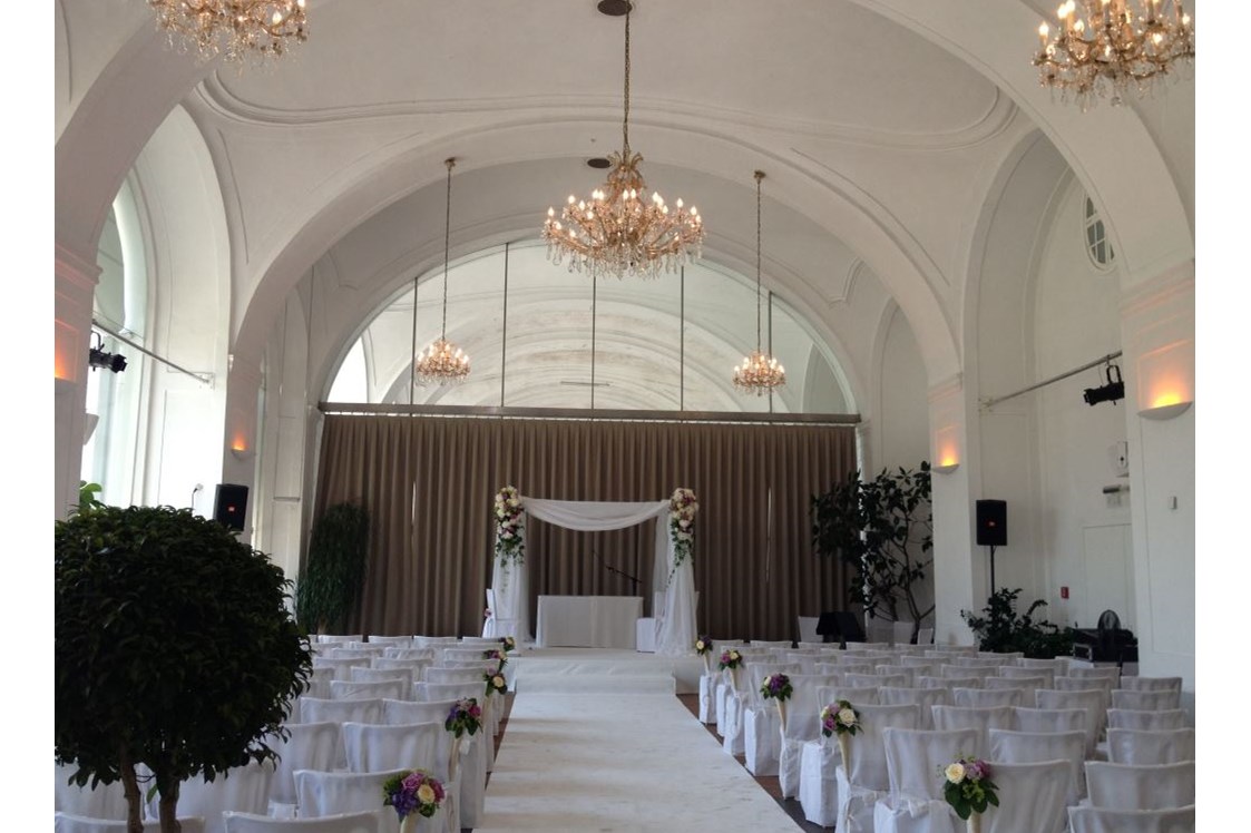 Hochzeit: Orangerie Schönbrunn (für Trauungszeremonien sowie für Bankett oder Hochzeitstafeln buchbar) 
(C) Katja Mittermayer - Schloss Schönbrunn Orangerie und Apothekertrakt 
