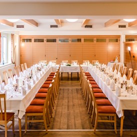 Hochzeit: Der Festsaal des Gasthaus GROSS in Paldau lädt zu eurer Hochzeit. - Gasthaus GROSS