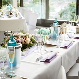 Hochzeit: Das Schloßcafe Prina lädt zu einer Hochzeitsfeier mit traumhaftem Ausblick - Heiraten auf Schloss Sonnenstein | Schloßcafé Pirna