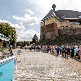 Hochzeit: Ankunft von das Hochzeitspaar beim Burg - Kasteel De Keverberg