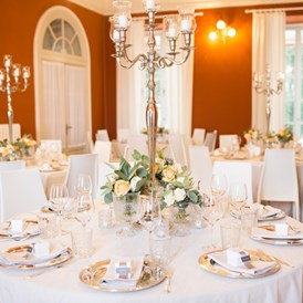 Hochzeit: Die Räume im Erdgeschoss bieten Platz für Buffet-Dinner und Placé-Lunch. - Villa Piceni