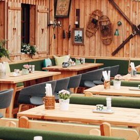 Hochzeit: Winterstadl - Hotel Sportalm Gipfelglück