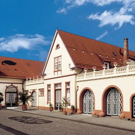 Hochzeit: Der Innenhof  - Palais Schloss Wachenheim