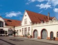 Hochzeit: Der Innenhof  - Palais Schloss Wachenheim