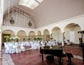 Hochzeit: Ein weiterer Blick in den Marmorsaal  - Palais Schloss Wachenheim