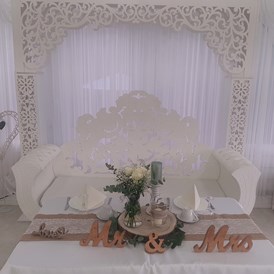 Hochzeit: Brautstuhl mit Brauttisch - Monte Cristo