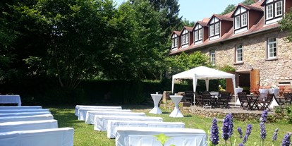 Hochzeit - Art der Location: Hotel - Pfalz - Romantischer Garten, ideal für eine freie Trauung. - Felsenmühle im Tal