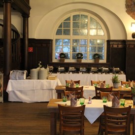Hochzeit: Buffet im großen Saal - Restaurant Stieglkeller - Salzburg