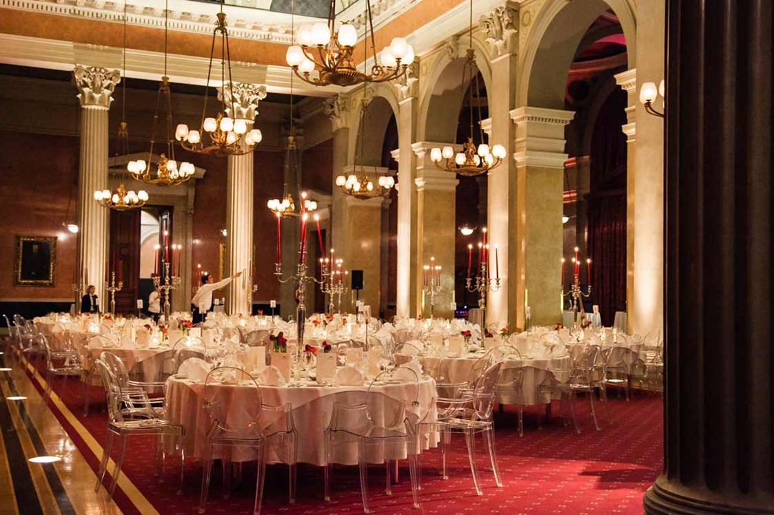Hochzeit: Großer Festsaal bietet den festlichen Rahmen für Feierlichkeiten - Wiener Börsensäle